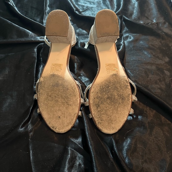 Gold/Silver Heel - Picture 3 of 4